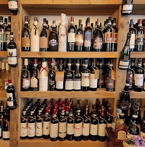 bottiglie, legno, vino, etichette, ripiani, rosso, vetro, vini, scaffale, enoteca, esposizione, negozio, mensole, carta