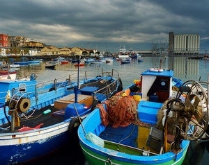 barche, porto, nuvole, cielo, mare, reti, case, pescherecci, blu, imbarcazioni, azzurro, rete, acqua, nuvoloso